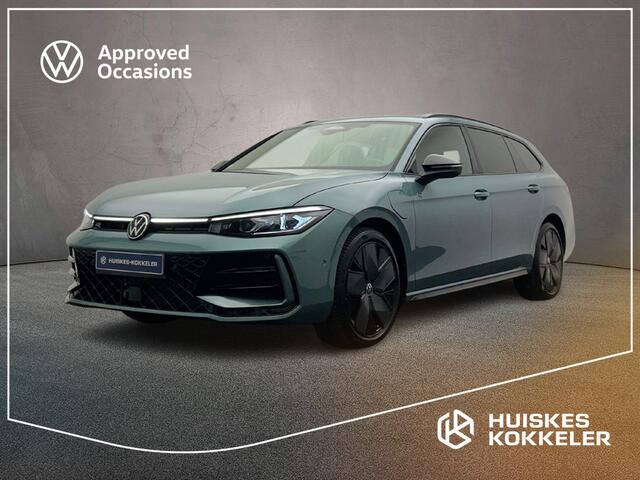 Volkswagen PASSAT Variant R-Line Edition 1.5 TSI eHybrid 272pk DSG Automaat Trekhaak, Black Style, Panoramadak, Lederen bekleding, Navigatie, Adaptive cruise control