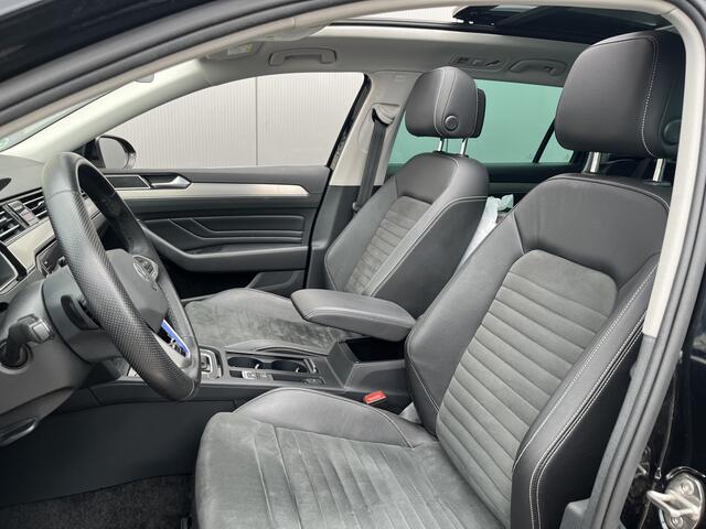 Volkswagen PASSAT Variant 1.4 TSI PHEV GTE Business / AUTOMAAT/ TREKHAAK/ PANO/ ALCANTARA/ 218 PK/ CAMERA/ PARK. SENSOREN/ ERGO COMFORT/ ELEK. ACHTERKLEP/ STOELVERWARM./ ADAPT. CRUISE/ APP CONNECT/ NAVI/ CLIMA/ DAB/ 17" LMV