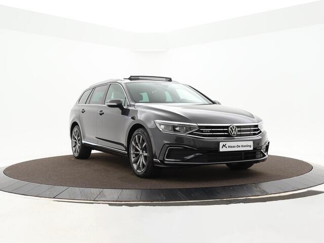 Volkswagen PASSAT Variant 1.4 TSI 218pk DSG PHEV GTE Business · Panoramadak · Camera · Apple/Android Car Play · Navigatie · Elek. Achterklep · Wegklapbare Trekhaak · 18'' Inch ·