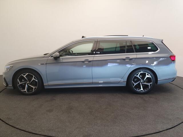 Volkswagen PASSAT Variant 1.5 TSI 150pk DSG/AUT R-Line Business + Panoramadak, Trekhaak, Camera
