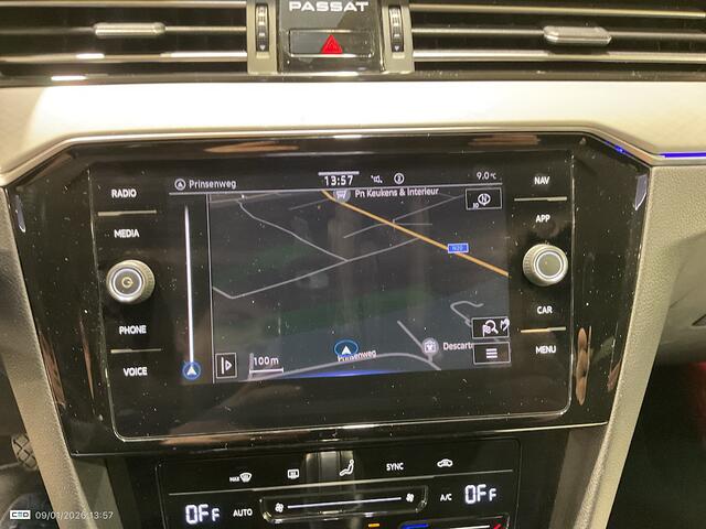 Volkswagen PASSAT Variant 1.4 TSI PHEV GTE Business TREKH. | LED | ADAPT. CRUISE | ECC | NAVI