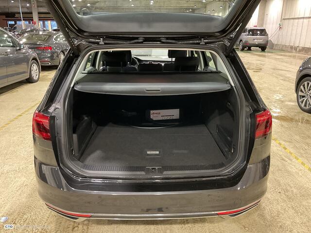 Volkswagen PASSAT Variant 1.4 TSI PHEV GTE Business TREKH. | LED | ADAPT. CRUISE | ECC | NAVI