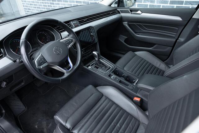 Volkswagen PASSAT Variant 1.4 TSI PHEV GTE Business | Plug-in Hybrid | Trekhaak | Lederen Bekleding | Stoelverwarming | LED Koplampen | Cruise Control Adaptief | Achteruitrijcamera | Parkeersensoren | Stoelmassage