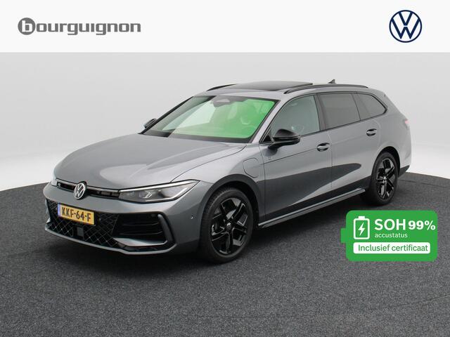 Volkswagen PASSAT Variant 1.5 eHybrid 272 Pk Automaat R-Line Business | Stoel/Stuurverwarming | Head Up | Matrix LED | Panorama dak | 360° Camera | Massage | Trekhaak | 18 Inch | 29.438 Km !!
