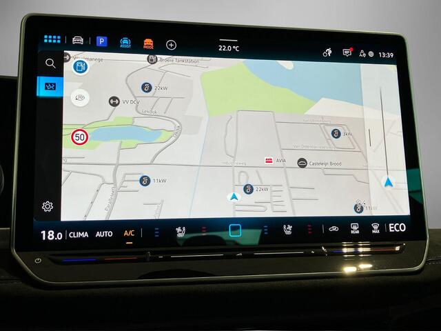 Volkswagen PASSAT Variant 1.5eHybrid 200kW/272PK R-Line Black Style DSG · Panoramadak · Trekhaak · Leder · Harman Kardon · Garantie t/m 23-04-2030 of 100000km.