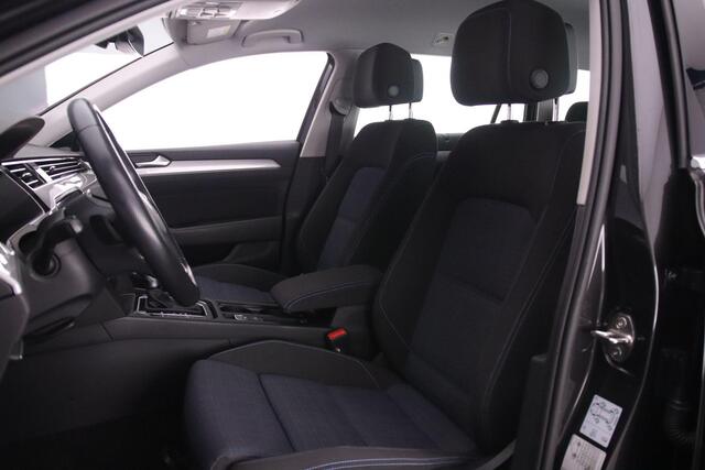 Volkswagen PASSAT Variant GTE Business 1.4 TSI PHEV 218pk DSG Automaat Trekhaak, Navigatie, Adaptive cruise control, Achteruitrijcamera, LED koplampen