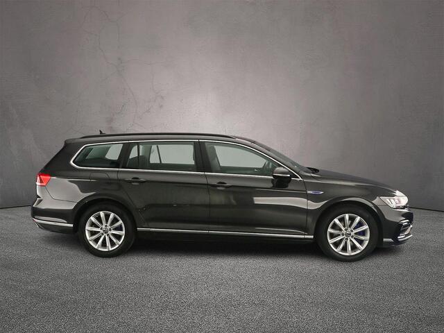 Volkswagen PASSAT Variant GTE Business 1.4 TSI PHEV 218pk DSG Automaat Trekhaak, Navigatie, Adaptive cruise control, Achteruitrijcamera, LED koplampen