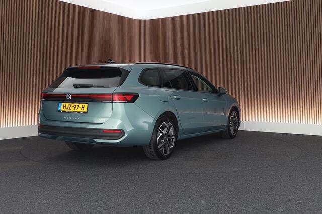 Volkswagen PASSAT Variant 1.5 eTSI 150pk DSG Led Stoelverwarming Virtual Cockpit Navigatie