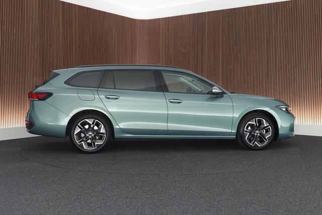 Volkswagen PASSAT Variant 1.5 eTSI 150pk DSG Led Stoelverwarming Virtual Cockpit Navigatie