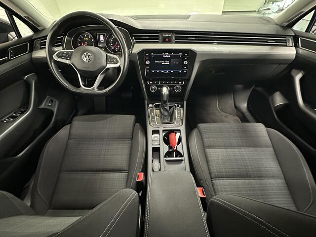 Volkswagen PASSAT Variant 1.5 TSI Comfort Business CLIMA / CRUISE / CAMERA / LMV 1e EIGENAAR