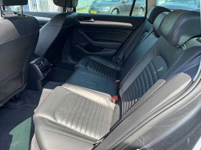 Volkswagen PASSAT Variant 1.4 TSI GTE Highline | Automaat | Navi | Camera | Leer | Elektrische stoelen | Stoelverwarming | Clima |