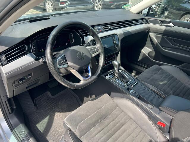 Volkswagen PASSAT Variant 1.4 TSI GTE Highline head up, virtual, trekhaak, cruise, navi