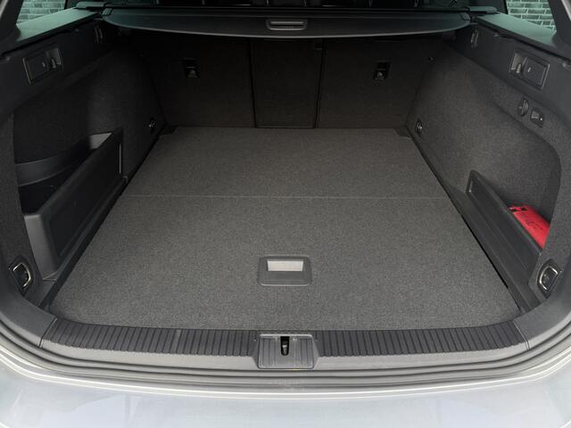 Volkswagen PASSAT Variant 1.4 TSI PHEV GTE Business | Pano | Elek. Trekhaak | Carplay | LED | Camera | Navi | Alcantara