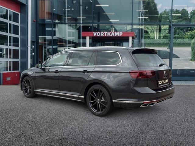 Volkswagen PASSAT 2.0 TDI DSG 4MOTION R-LINE TREKHAAK/360CAM/LEDER/PANO-DAK/ACC/H-K/STANDKACHEL