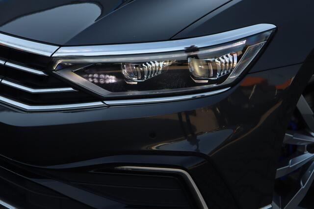Volkswagen PASSAT Variant 1.4 TSI PHEV GTE | Trekhaak | Matrix | Camera |