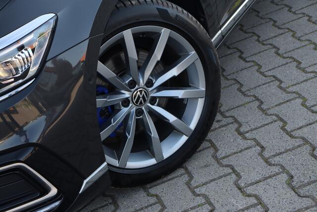 Volkswagen PASSAT Variant 1.4 TSI PHEV GTE | Trekhaak | Matrix | Camera |