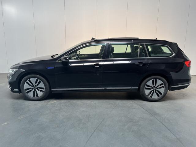Volkswagen PASSAT Variant 1.4 TSI PHEV GTE Business / AUTOMAAT/ PANO/ CAMERA/ PARK. SENSOREN/ ELEK. ACHTERKLEP/ ERGO COMFORT SEATS/ LED/ ADAPT. CRUISE/ TRAVEL ASSIST/ APP CONNECT/ STOEL-STUURVERWARM./ NAVI/ CLIMA/ DAB/ 17" LMV
