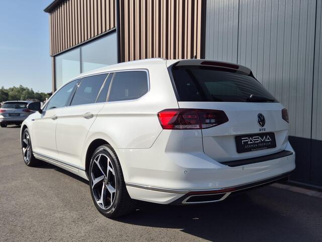 Volkswagen PASSAT Variant 1.4 TSI PHEV GTE Business | BTW | Pano | Camera | Trekhaak | LED | 18''