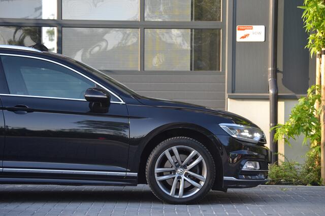 Volkswagen PASSAT Variant 1.4 TSI ACT Highline Business R NL auto | Panoramadak | Leer | Carplay
