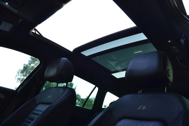 Volkswagen PASSAT Variant 1.4 TSI ACT Highline Business R NL auto | Panoramadak | Leer | Carplay