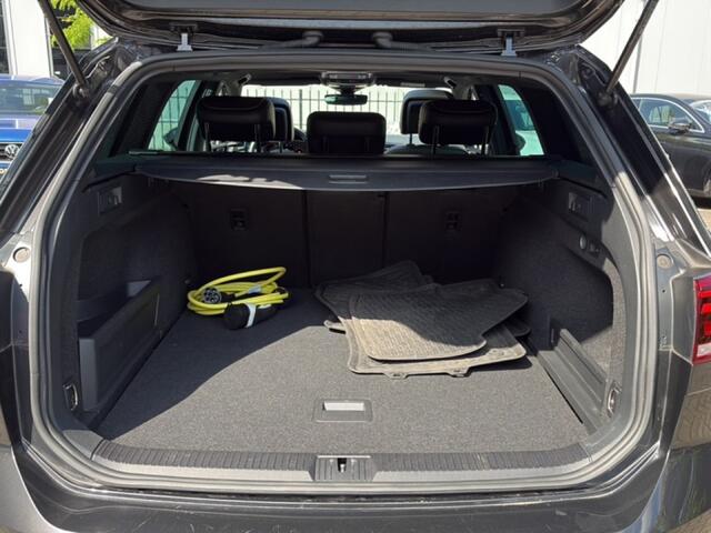 Volkswagen PASSAT 1.4 TSI GTE DSG BUSINESS TREKHAAK/LEDER/CAMERA/PANO-DAK/ACC/STANDKACHEL/STOELVERW