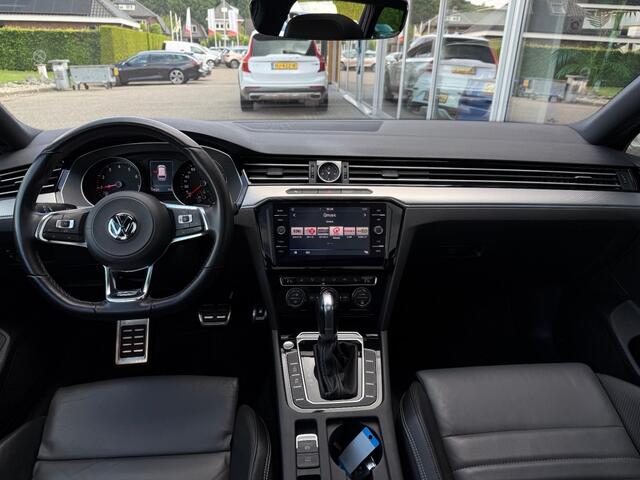 Volkswagen PASSAT 1.8 TSI Business Edition R - Pano Leder Massage Stoelverw. Trekhaak Camera