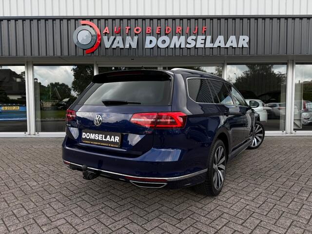 Volkswagen PASSAT 1.8 TSI Business Edition R - Pano Leder Massage Stoelverw. Trekhaak Camera