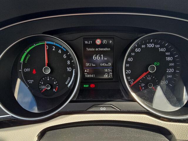 Volkswagen PASSAT Variant 1.4 TSI PHEV GTE Business | Trekhaak | Elec. klep | 360 cam | SOH 90% |