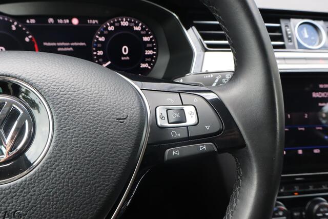 Volkswagen PASSAT Variant 1.4 TSI ACT Connected Series Plus | ErgoComfort | Afneembare trekhaak | Virtueel dashboard | Nette auto!