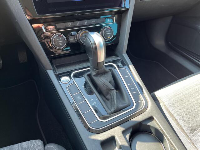 Volkswagen PASSAT Variant 1.5 TSI Comfort Business | 150Pk | Automaat | Navi | Clima | Trekhaak |