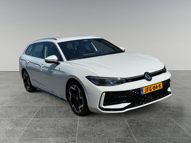 Volkswagen PASSAT Variant 1.5 150pk eTSI R-Line Business 360 graden camera 'Area View' | Parkeerassistent 'Park Assist Plus' | Voorstoelen verwarmbaar
