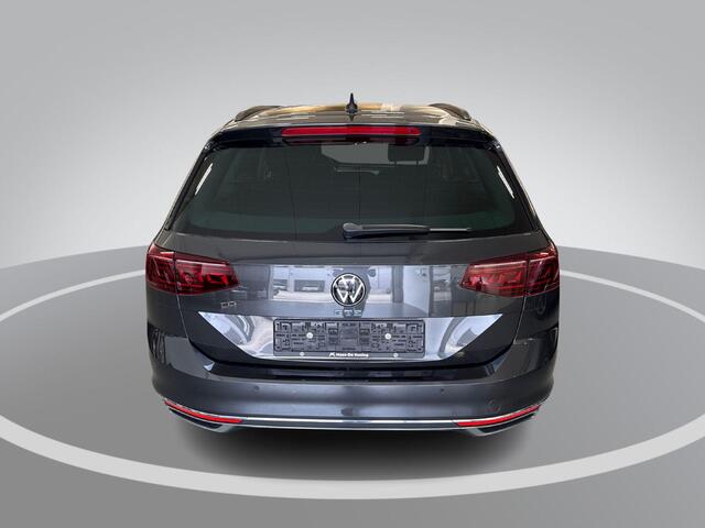 Volkswagen PASSAT 1.4 TSI 218pk DSG PHEV GTE Business · Camera · Wegklapbare Trekhaak · Apple/Android Car Play · P-Sensoren · 17'' Inch ·