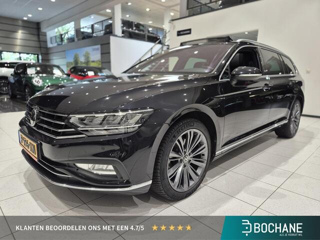 Volkswagen PASSAT Variant 1.5 TSI Elegance Business R | Panoramadak | Trekhaak | Navi Pack | Adaptieve cruise control | Camera | PDC | R-line