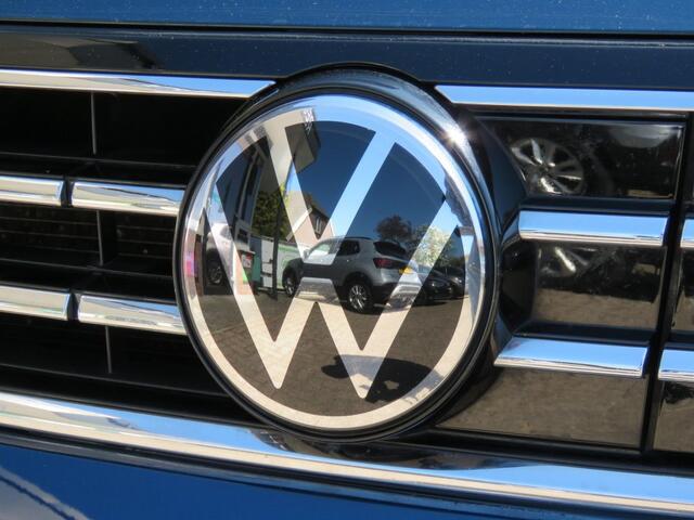 Volkswagen PASSAT 1.4 TSI PHEV GTE BNS / Pano / Wegklap.haak / Stoelverw. / Camera / BOVAG garantie