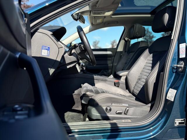 Volkswagen PASSAT 1.4 GTE PANO DYNAUDIO STANDKACHEL 360 CAMERA MEMORY MASSAGE KEYLESS TREKHAAK