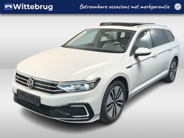 Volkswagen PASSAT Variant 1.4 TSI PHEV GTE Business / AUTOMAAT/ PANO/ TREKHAAK/ STANDKACHEL/ 360 CAMERA/ MEMORY SEATS/ ERGO COMFORT/ DODE HOEK/ IQ. LIGHT/ TRAVEL ASSIST/ STOELVERWARM./ KEYLESS/ APP CONNECT/ ADAPT. CRUISE/ 17" LMV