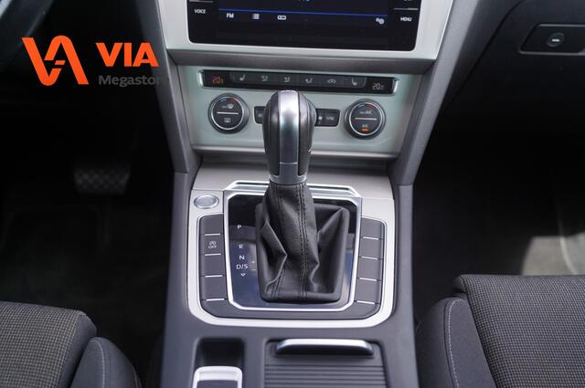 Volkswagen PASSAT Variant 1.5 TSI | 150PK | Comfortline | Navi | Trekhaak | Stoelverw. | Camera | PDC | ACC | ECC | Virtual