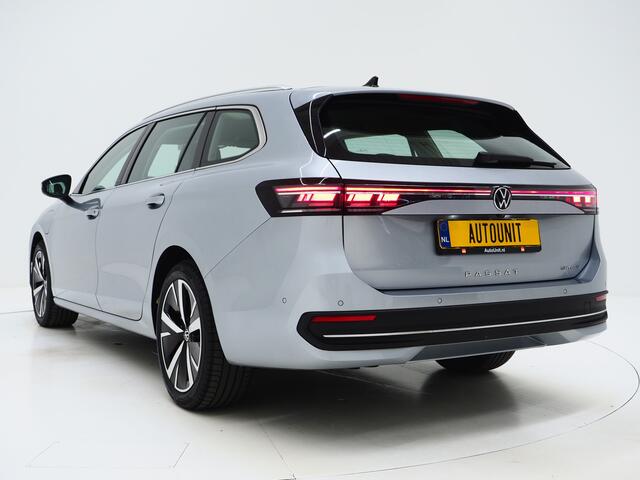 Volkswagen PASSAT Variant 1.5 eHybrid 204PK | Leder/Alcantara | Massage | Sfeerlicht | Camera | Keyless | Adaptive Cruise | Carplay