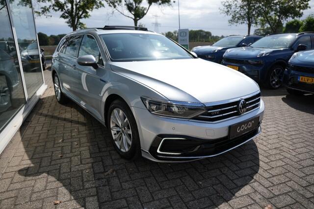 Volkswagen PASSAT 1.4 TSI PHEV GTE Highline, Pano, Trekhaak,Carplay