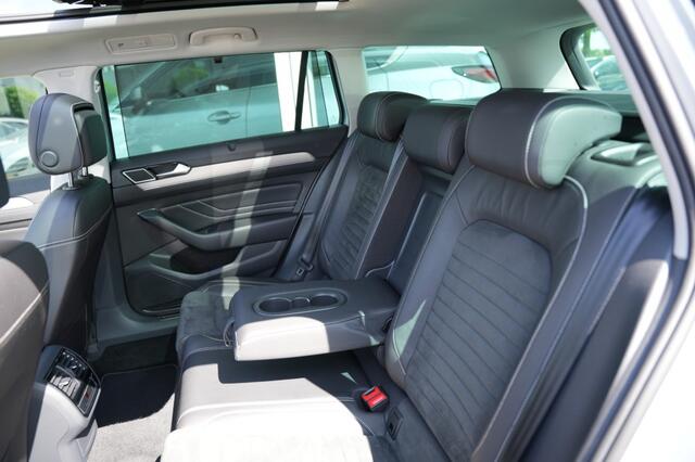 Volkswagen PASSAT 1.4 TSI PHEV GTE Highline, Pano, Trekhaak,Carplay