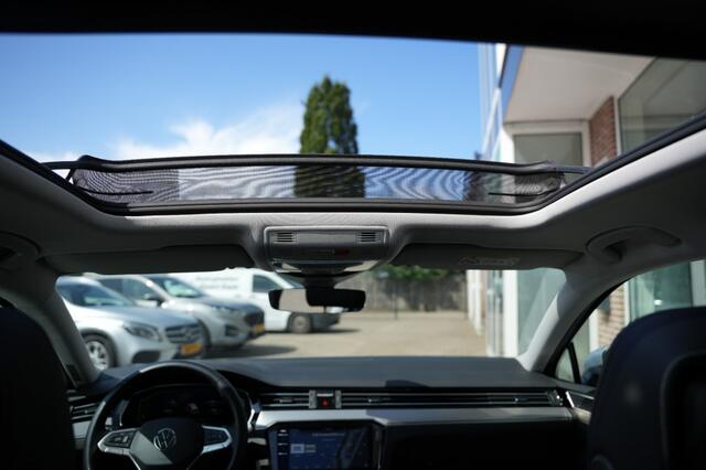 Volkswagen PASSAT 1.4 TSI PHEV GTE Highline, Pano, Trekhaak,Carplay