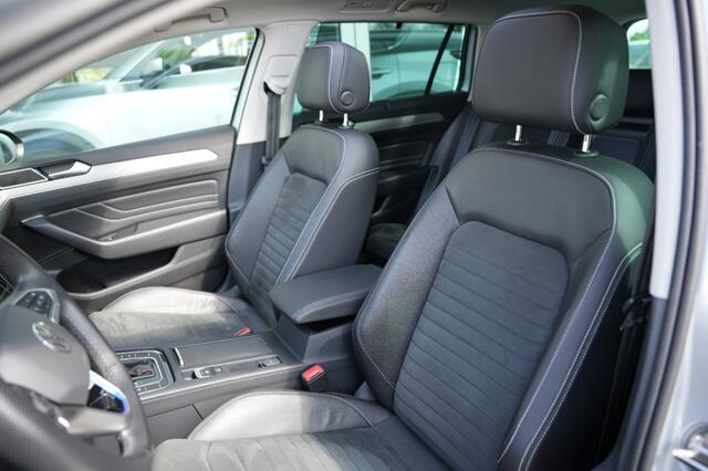 Volkswagen PASSAT 1.4 TSI PHEV GTE Highline, Pano, Trekhaak,Carplay