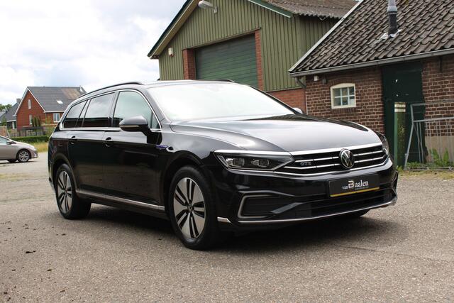 Volkswagen PASSAT Variant 1.4 TSI PHEV GTE Business SOh 91,2% IQ LIGHT NAVI PANO TREKHAAK 134000KM!!!
