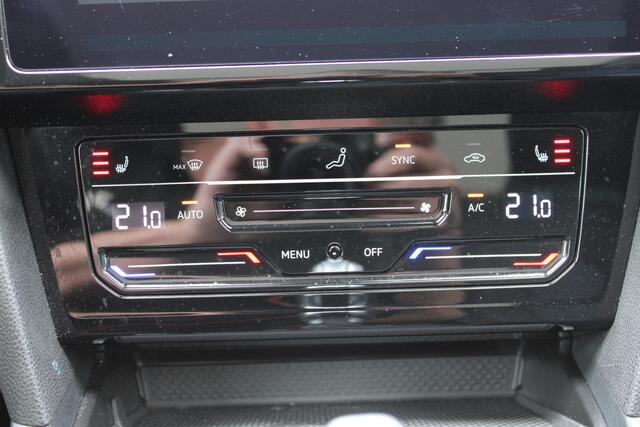 Volkswagen PASSAT Variant 1.4 TSI PHEV GTE Business SOh 91,2% IQ LIGHT NAVI PANO TREKHAAK 134000KM!!!