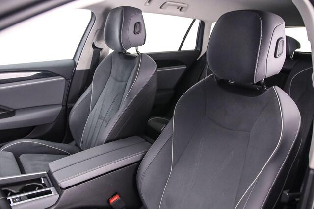 Volkswagen PASSAT Variant Business 1.5 eTSI 150pk DSG Automaat Trekhaak, Adaptive cruise control, Navigatie, Achteruitrijcamera, LED koplampen, Stoelverwarming, App connect