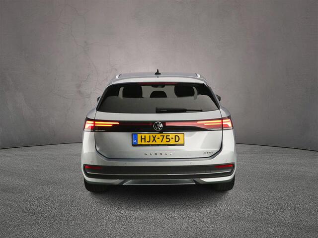 Volkswagen PASSAT Variant Business 1.5 eTSI 150pk DSG Automaat Trekhaak, Adaptive cruise control, Navigatie, Achteruitrijcamera, LED koplampen, Stoelverwarming, App connect