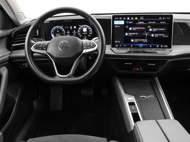 Volkswagen PASSAT Variant 1.5 eTSI 150pk DSG Business · Camera · Stuur- & Stoelverwarming · Apple/Android Car Play · Massagefunctie Voorstoelen · Garantie t/m 11-06-2028 of 100.000km