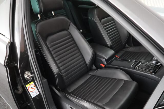 Volkswagen PASSAT Variant 1.4 TSI 218pk PHEV GTE Business Leder Trekhaak Camera Memory Panoramadak Stoelverwarming Navigatie