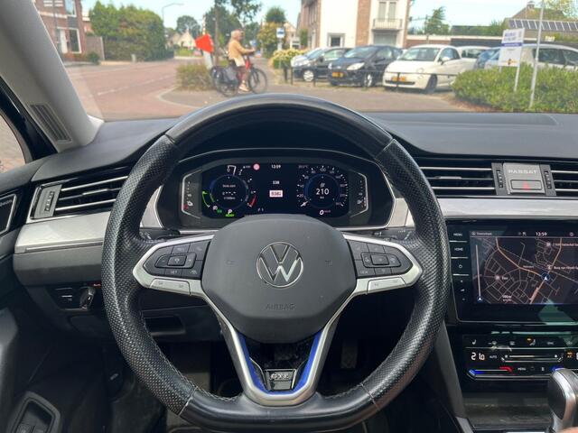 Volkswagen PASSAT 1.4 TSI PHEV GTE **STORING VERSNELLINGSBAK**