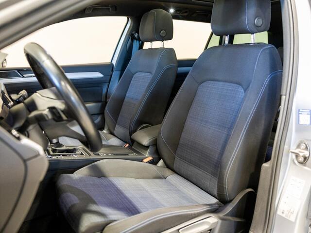 Volkswagen PASSAT Variant 1.4 TSI PHEV GTE Business / 218pk / Panorama dak / Head-up display / Achteruitrij camera /